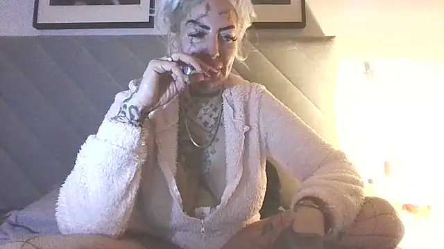 Jeanny Bln online show from 1, 12, 2024