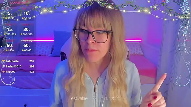 estivalae online show from 21, 12, 2024