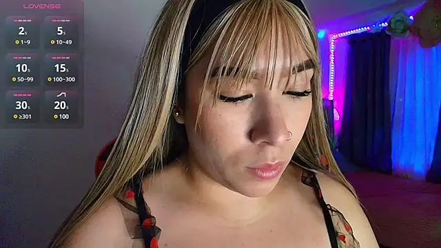 leahtemptation3 online show from 9, 3, 2025