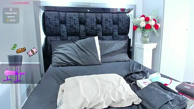 Snapshot of Arianna_Jones1 chatting on 10, 2, 2026 Arianna Jones1 online show from 10, 2, 2026