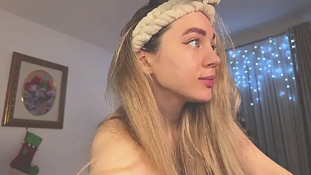 Snapshot of hotexclusive_ chatting on 30, 12, 2024 hotexclusive online show from 30, 12, 2024