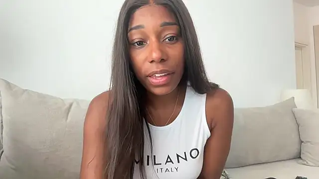 Snapshot of smileybabe chatting on 19, 6, 2026 smileybabe online show from 19, 6, 2026