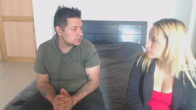 Snapshot of sexy_girls1 chatting on 18, 10, 2025 sexy girls1 online show from 18, 10, 2025