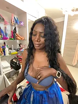 Snapshot of SUUKAM chatting on 8, 2, 2026 SUUKAM online show from 8, 2, 2026