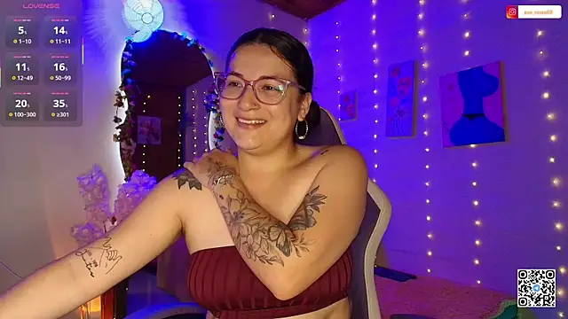 Snapshot of eva_rosse69 chatting on 19, 5, 2026 eva rosse69 online show from 19, 5, 2026