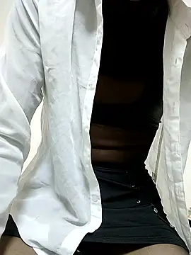 Snapshot of dmmsuzu95 chatting on 14, 10, 2025 dmmsuzu95 online show from 14, 10, 2025