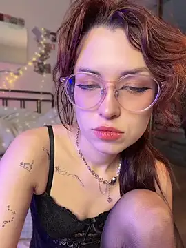 Snapshot of Evangeline_Lawrence_ chatting on 15, 5, 2026 Evangeline Lawrence online show from 15, 5, 2026