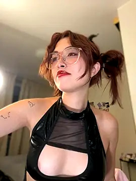 Evangeline Lawrence  online show from 8, 10, 2025