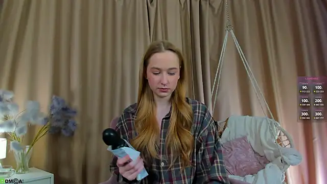 Sweett Monica online show from 5, 3, 2026