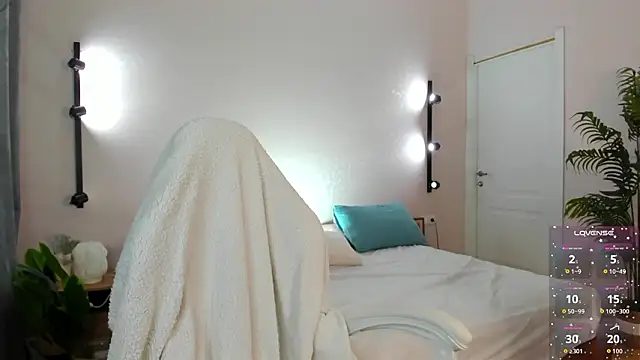 Sweett Monica online show from 24, 3, 2026