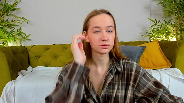 Sweett Monica online show from 22, 9, 2025