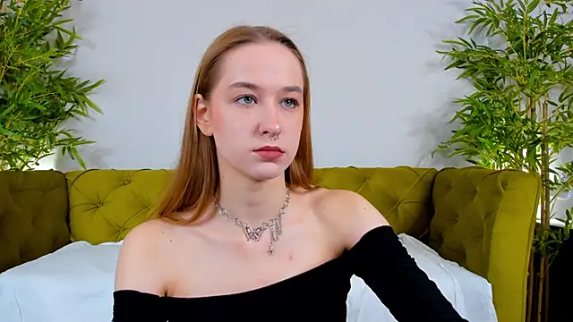 Sweett Monica online show from 1, 10, 2025