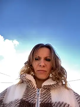 Anita-Smith online show from 7, 3, 2026