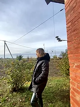 Anita-Smith online show from 28, 10, 2025