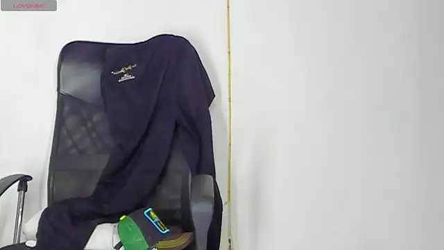 MikeRoss7777 online show from 4, 10, 2025