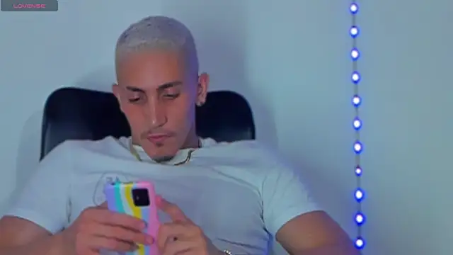 MikeRoss7777 online show from 27, 1, 2025