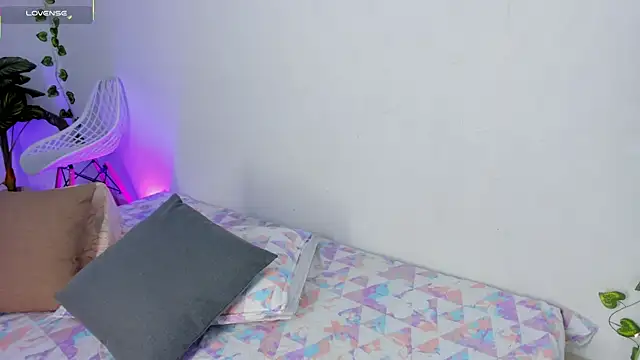 Snapshot of andrea_osorio_ chatting on 10, 2, 2026 andrea osorio online show from 10, 2, 2026