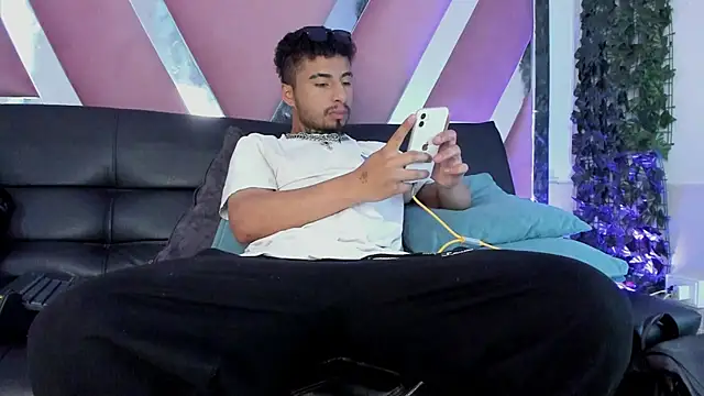 JuanCamiilo 66 online show from 3, 6, 2026