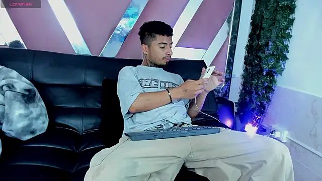 JuanCamiilo 66 online show from 16, 2, 2026