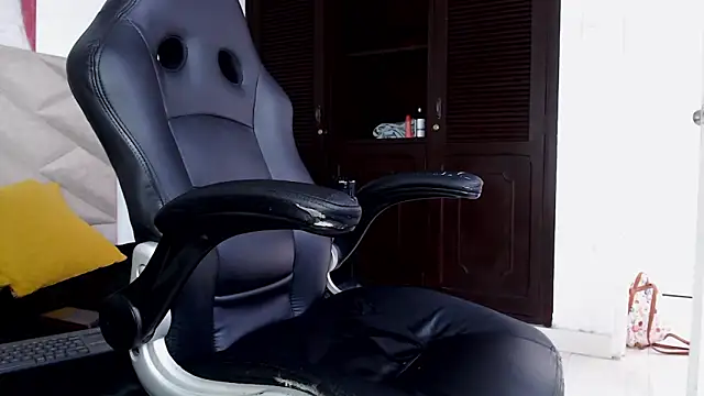 JuanCamiilo 66 online show from 13, 3, 2025