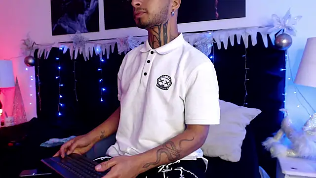 JuanCamiilo 66 online show from 28, 11, 2025