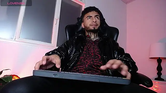 JuanCamiilo 66 online show from 6, 3, 2025