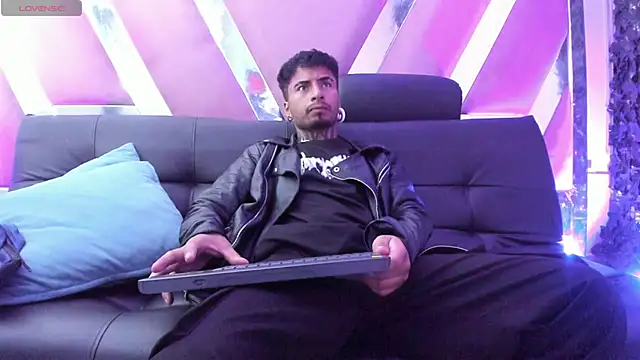 JuanCamiilo 66 online show from 18, 5, 2026