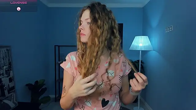 RayaNenlia online show from 4, 2, 2026