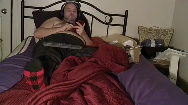 caressonnous online show from 1, 1, 2025