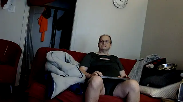 caressonnous online show from 18, 11, 2025