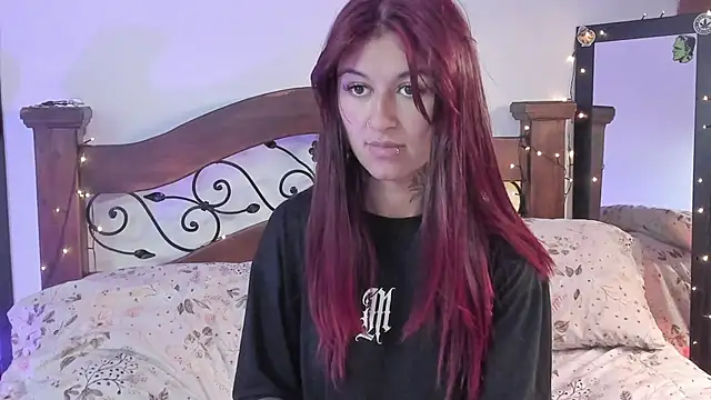 noemi foxxx online show from 12, 11, 2025