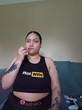 honeeyyy pot online show from 23, 5, 2026