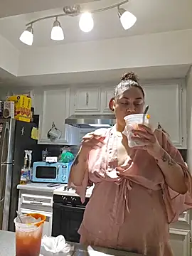 honeeyyy pot online show from 8, 2, 2026