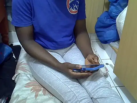 Snapshot of prettyviel chatting on 26, 9, 2025 prettyviel online show from 26, 9, 2025