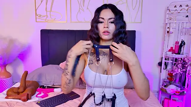 summer holiday online show from 25, 9, 2025