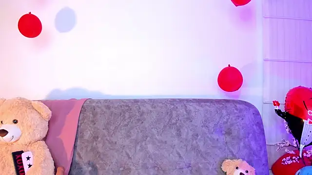 summer holiday online show from 17, 2, 2025