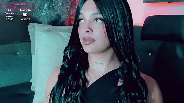 Snapshot of Emmaa_Saenz_ chatting on 8, 6, 2026 Emmaa Saenz online show from 8, 6, 2026