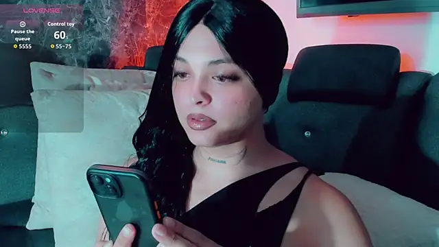Snapshot of Emmaa_Saenz_ chatting on 7, 6, 2026 Emmaa Saenz online show from 7, 6, 2026
