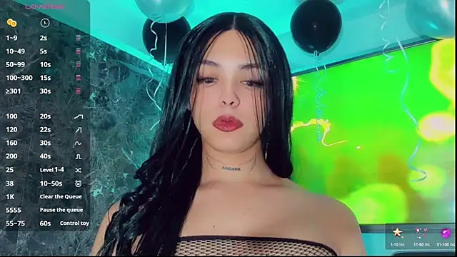 Emmaa Saenz  online show from 16, 9, 2025