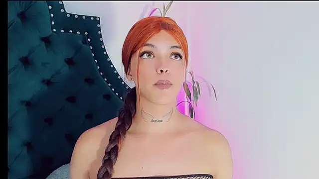 Emmaa Saenz  online show from 13, 3, 2025