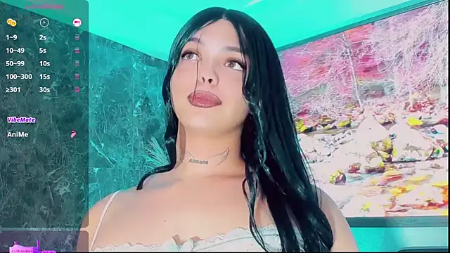 Emmaa Saenz  online show from 18, 10, 2025