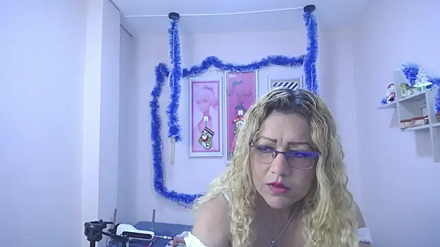 Snapshot of Veronica_escobar_ chatting on 24, 12, 2024 Veronica escobar online show from 24, 12, 2024