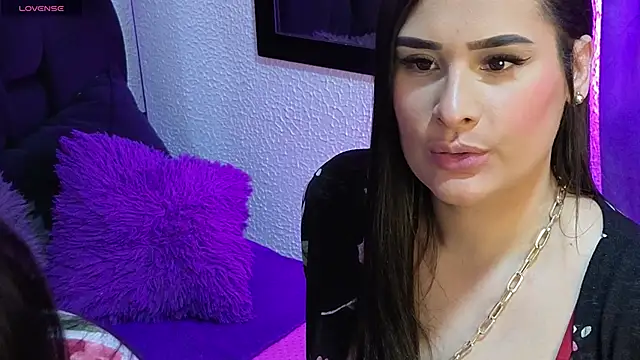 agatha lovee online show from 4, 3, 2026