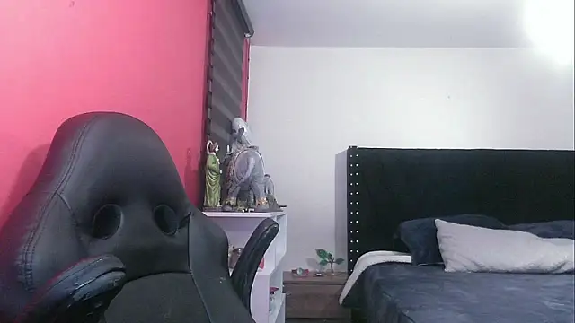 charlotedoll online show from 7, 10, 2025