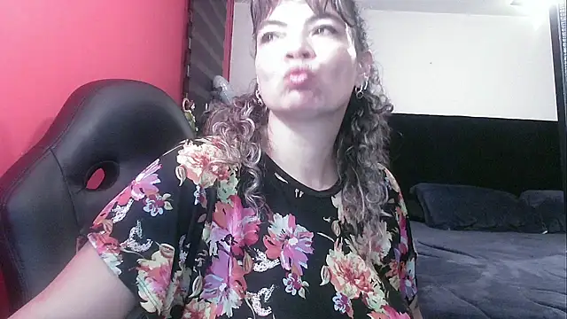 charlotedoll online show from 15, 10, 2025