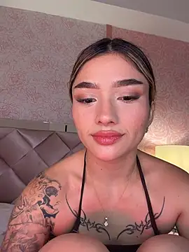 Snapshot of Arianavillada chatting on 25, 6, 2026 Arianavillada online show from 25, 6, 2026