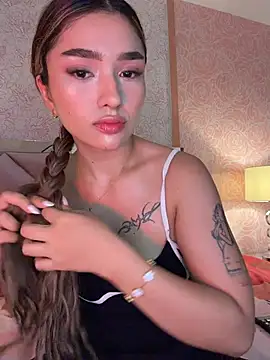 Snapshot of Arianavillada chatting on 3, 7, 2026 Arianavillada online show from 3, 7, 2026