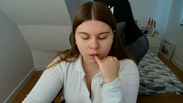 AbbyPleasure online show from 13, 4, 2026