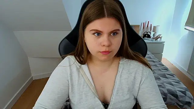 Snapshot of AbbyPleasure chatting on 17, 5, 2026 AbbyPleasure online show from 17, 5, 2026
