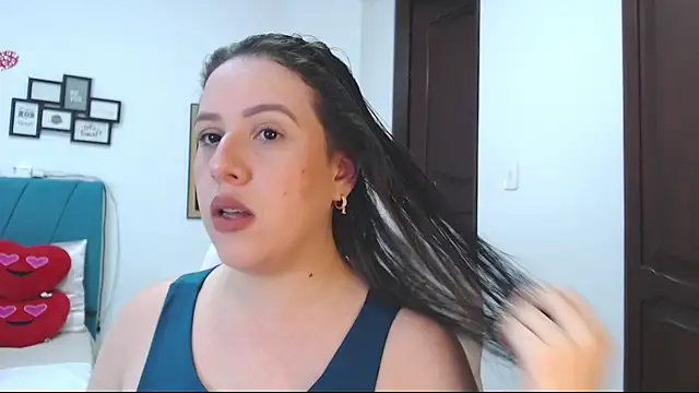 kamila lopez online show from 20, 3, 2025